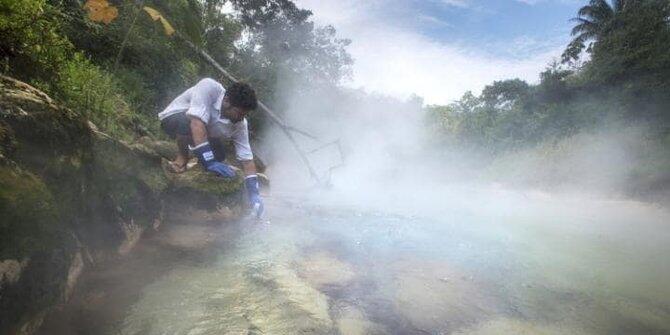 5 Tempat aneh dunia yang 'melawan' hukum alam, Indonesia termasuk!