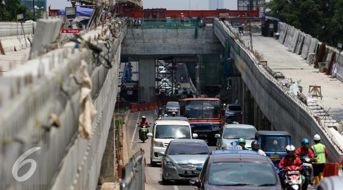 Proyek Jalan Layang Terpanjang Khusus Bus Transjakarta Ditargetkan Rampung Akhir 2016