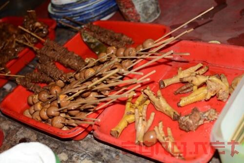 &#91;KOMBAT KULINER&#93; Mulai Lapar? Mari Kita Makan