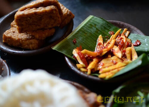 &#91;KOMBAT KULINER&#93; Mulai Lapar? Mari Kita Makan