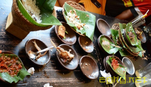 &#91;KOMBAT KULINER&#93; Mulai Lapar? Mari Kita Makan