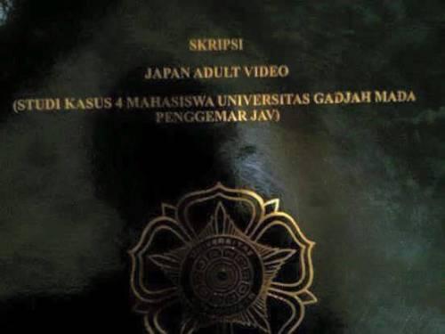 7 Judul skripsi ini ini dijamin bikin ngakak guling-guling