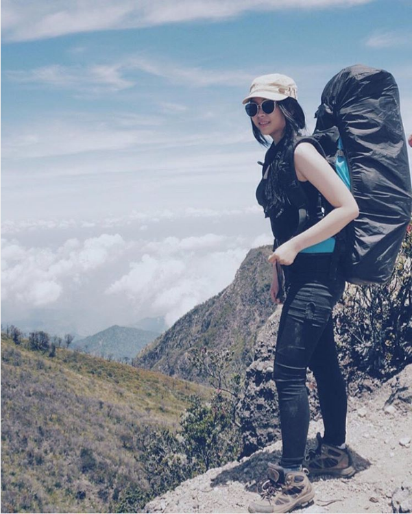 Pendaki Keren dan Pendaki Cantik Serta Foto Terbaik Kembali Menyapa