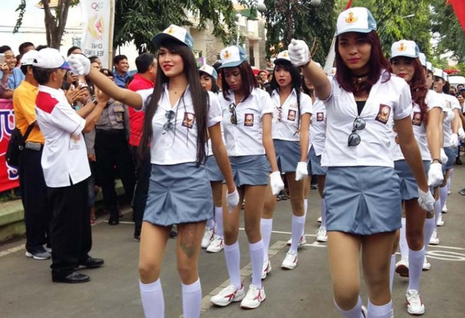 Usai 'main' & nyabu dengan waria di salon, remaja ini dibekuk polisi