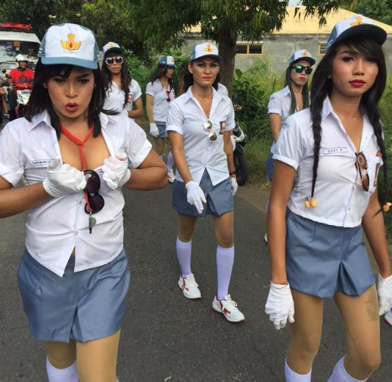 Usai 'main' & nyabu dengan waria di salon, remaja ini dibekuk polisi