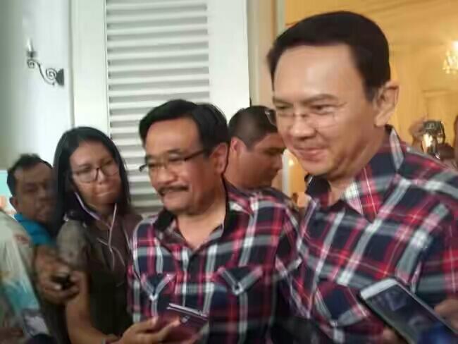 Berseragam Kotak-kotak, Ahok: Ngikutin Pak Jokowi