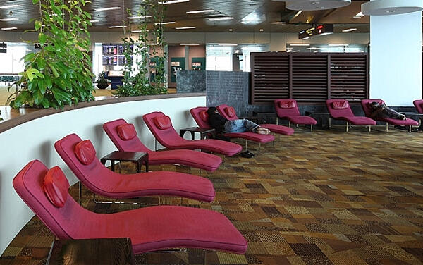 Gunakan Boarding Pass Palsu, Orang ini Tinggal di Bandara Selama 18 Hari
