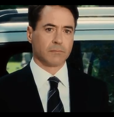 Kedatangan Iron Man/Robert Downey Junior di sidang JESSICA kasus sianida.