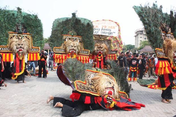 Jadwal Festival Reog Nasional XXXIII September 2016 Grebek Suro