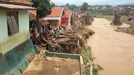 Banjir Melanda Garut Akibat Alih Fungsi Lahan di Hulu Sungai Cimanuk