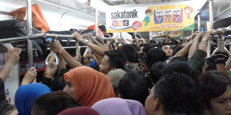 Fenomena - Fenomena Yang Akan Ditemukan Pengguna Jasa Commuter Line JABODETABEK