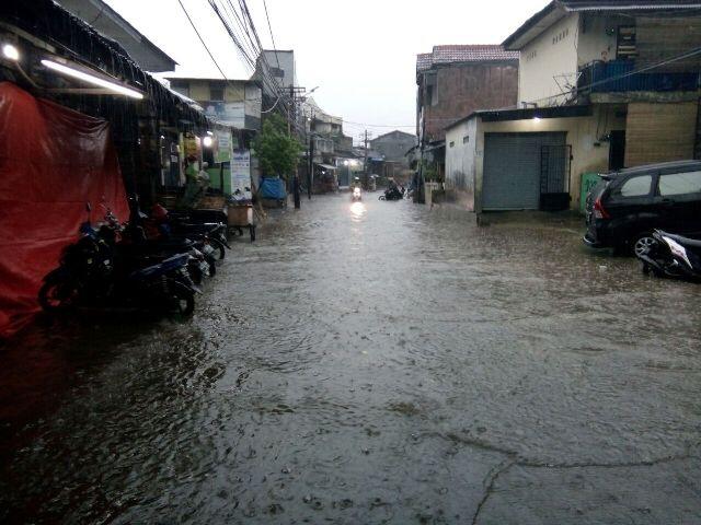 Hujan Deras, Kemang Tergenang Lagi