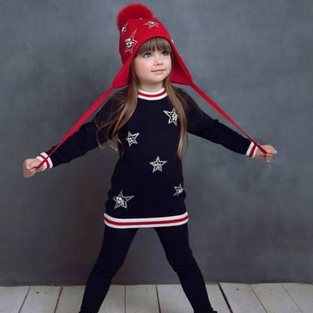 Cantiknya Kebangetan: Gadis Cilik Ini Kayak Boneka Hidup