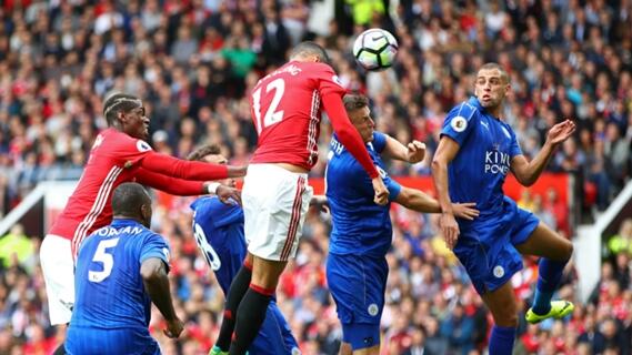 Jadi Kapten &amp; Cetak Gol, Chris Smalling Bahagia