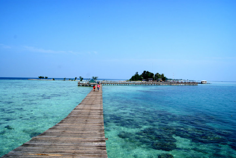 Jangan Pernah Bilang Sudah Keliling Indonesia Sebelum Mengunjungi Pulau-Pulau Ini
