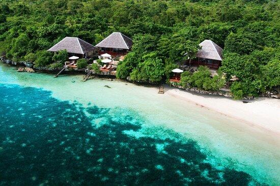 Jangan Pernah Bilang Sudah Keliling Indonesia Sebelum Mengunjungi Pulau-Pulau Ini