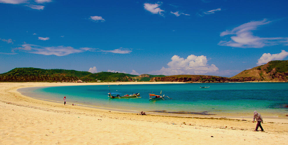 Jangan Pernah Bilang Sudah Keliling Indonesia Sebelum Mengunjungi Pulau-Pulau Ini