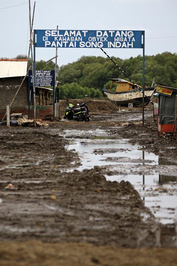 Indahnya Ekowisata Karangsong, Mangrove Center di Wilayah Barat Indonesia