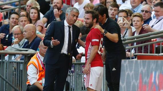 Jose Mourinho Tertarik Perpanjang Kontrak Juan Mata