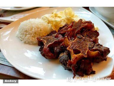 7 Sop Buntut di Jakarta Selatan yang Paling Maknyus Rasanya