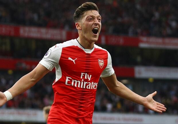 Mesut Ozil Sudah Teken Kontrak Baru?