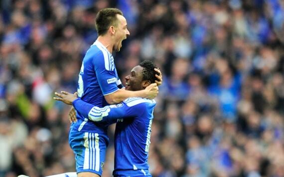 EKSKLUSIF - Antonio Conte Yakinkan John Terry Bertahan