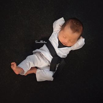 &#91; GATSUONE INFO &#93; 10 Artis Indonesia Ini Ikuti Tren Baby Newborn Photography