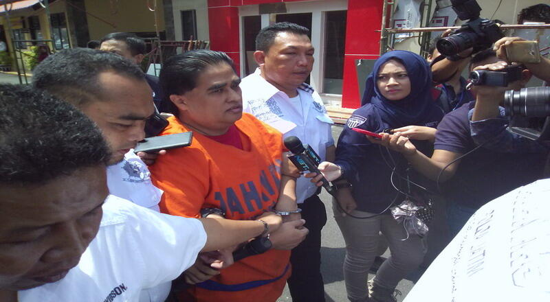 Fenomena Masyarakat Dimas Kanjeng Taat Pribadi Orang yang Mengaku Bisa gandakan uang