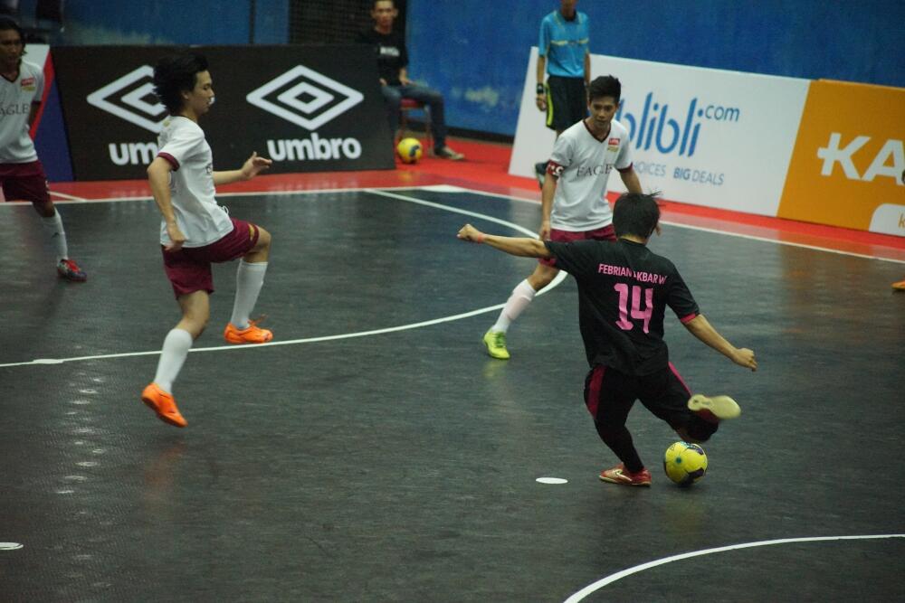 Aksi pemain di ajang LIMA Futsal Greater Jakarta Conference Hari ke-8