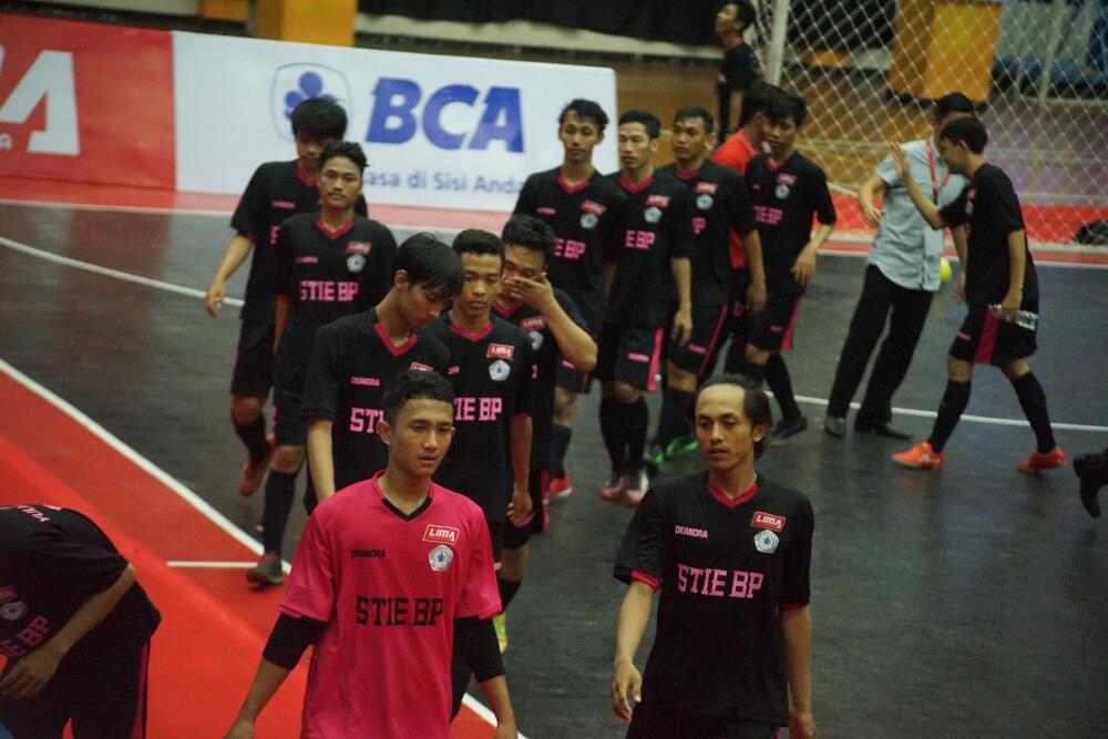 Aksi pemain di ajang LIMA Futsal Greater Jakarta Conference Hari ke-8