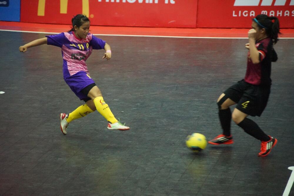 Aksi pemain di ajang LIMA Futsal Greater Jakarta Conference Hari ke-8