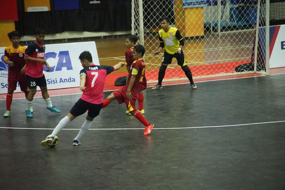 Aksi pemain di ajang LIMA Futsal Greater Jakarta Conference Hari ke-8