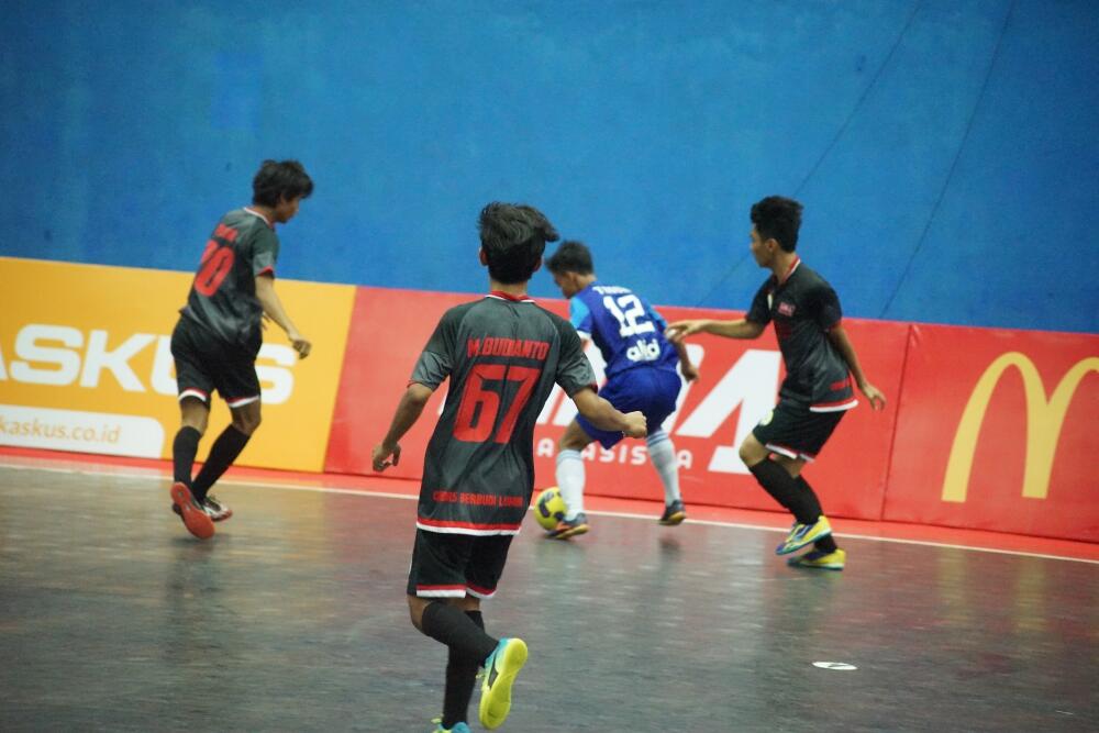 Aksi pemain di ajang LIMA Futsal Greater Jakarta Conference Hari ke-9