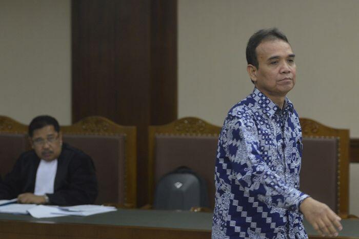 Suap panitera demi menghindar putusan arbitrase Singapura