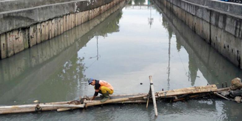 Kali Utan Kayu Kini Enak Dipandang