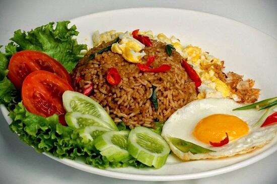 hal yang cuma ada di nasi goreng indonesia