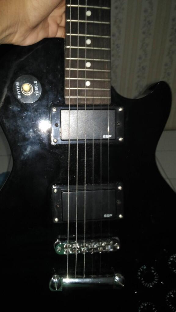 Maniak les paul custom tolong bantu