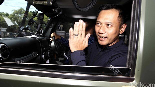 Roy Suryo: Agus Ganteng, Bisa Padukan Ketegasan Ahok dan Kesantunan Anies