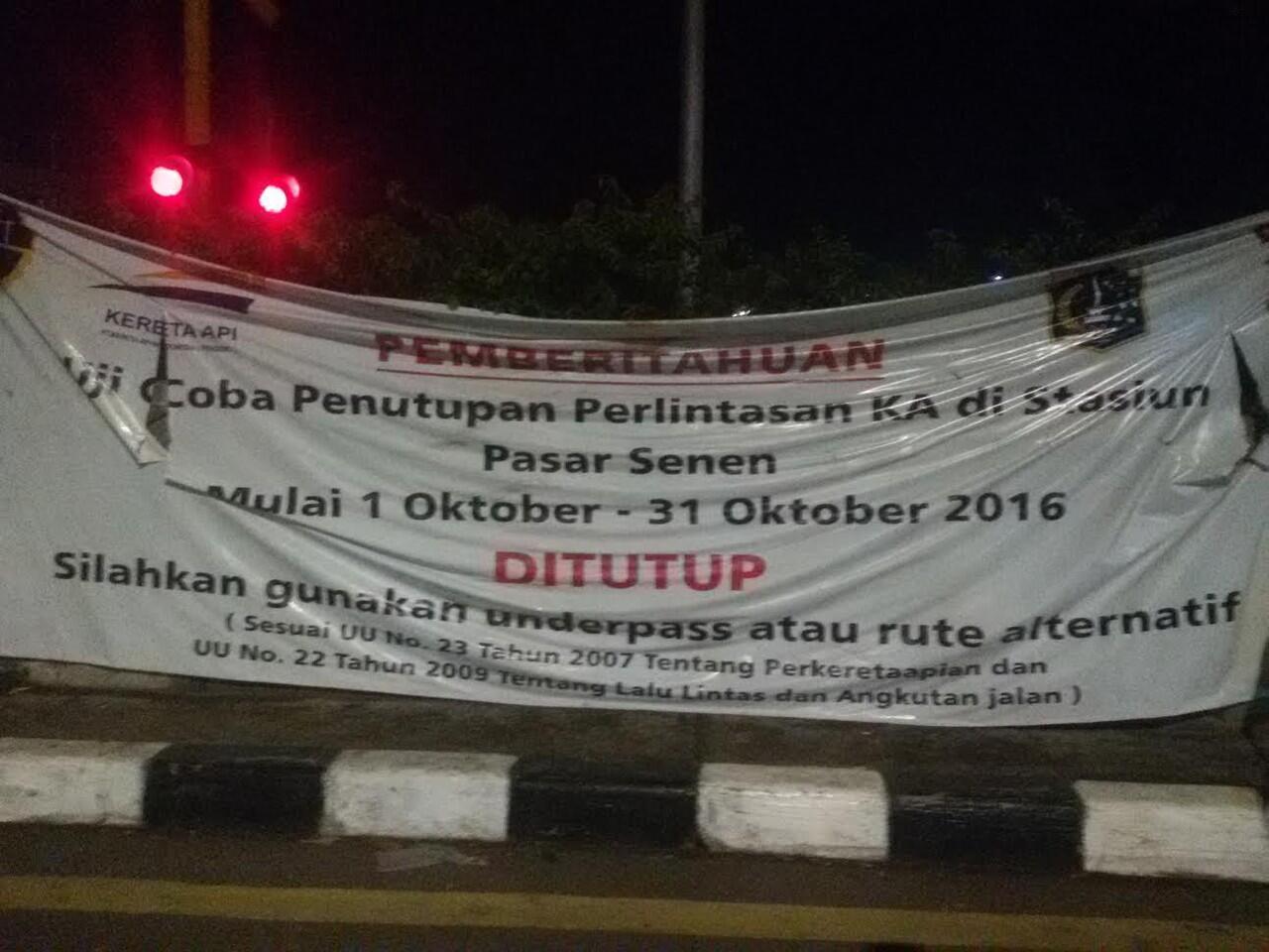 Perlintasan KA Sebidang di Stasiun Senen Resmi Ditutup