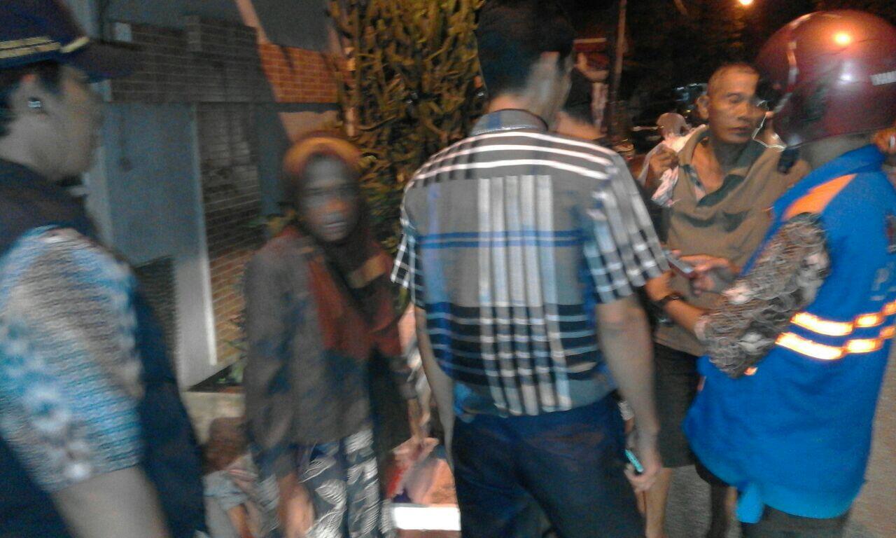 Lansia Manusia Gerobak ini ditemukan Sakit Bersama Istrinya