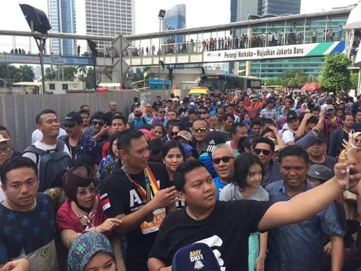 Agus Yudhoyono jadi rebutan "selfie" di Tjanting Fun Day