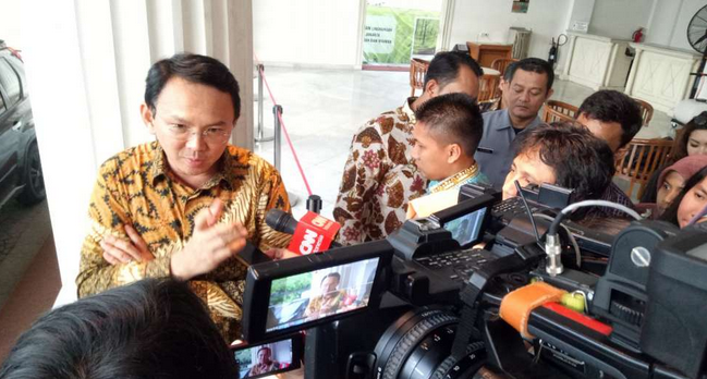 hok Duga Sabotase Video Porno Lewat USB Videotron