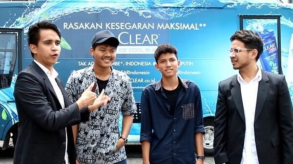 Ice Cool Bus, Saksi Penangkapan Penukar Jas Jovial