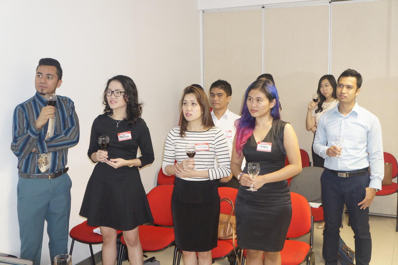 Belajar Personality, karakter building and Communication di John Robert Powers 