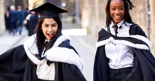 Selamat! Maudy Ayunda Raih Gelar B.A Oxford University