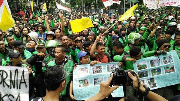 Driver GoJek Berontak, Tuntut 7 Hal Ini