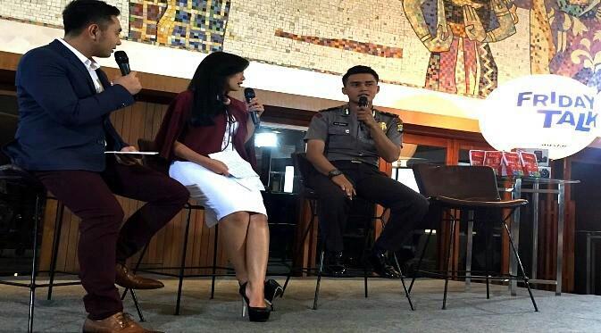 Polisi Ganteng Bripda Handy Aziz Ternyata Piawai Main Sulap