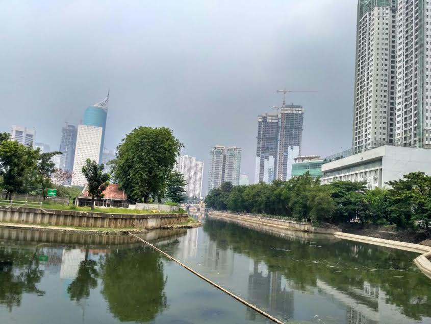 Menikmati Panorama Waduk Melati di Ujung Senja