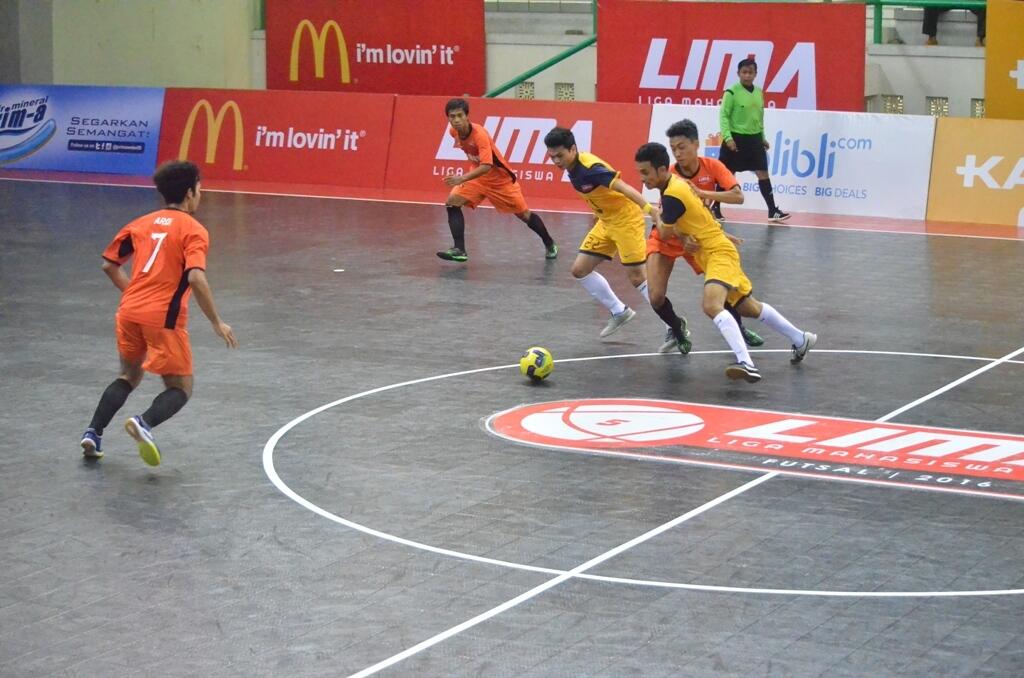 LIMA Futsal Kaskus Central Java &amp; DIY Conference + LIMA NC 2016 Hari ke-1