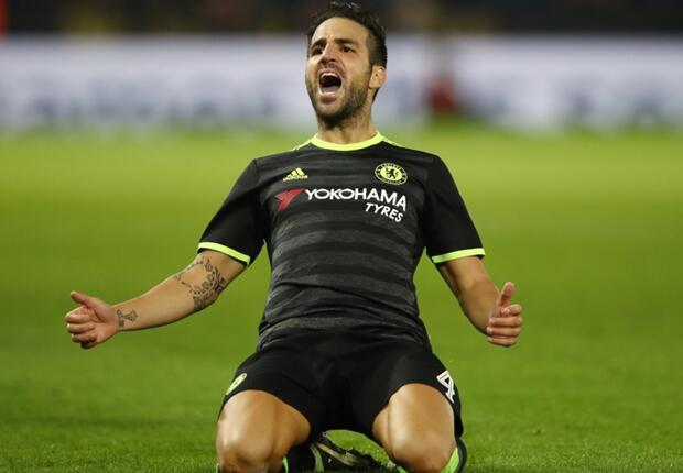 Chelsea Persilakan AC Milan Angkut Cesc Fabregas Januari